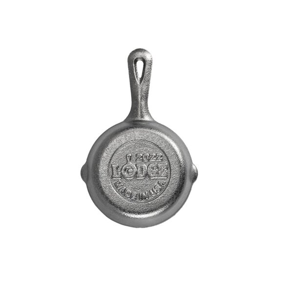 Lodge Cast Iron 2022 Holiday Mini Skillet - LIMITED EDITION - Picture 4 of 5